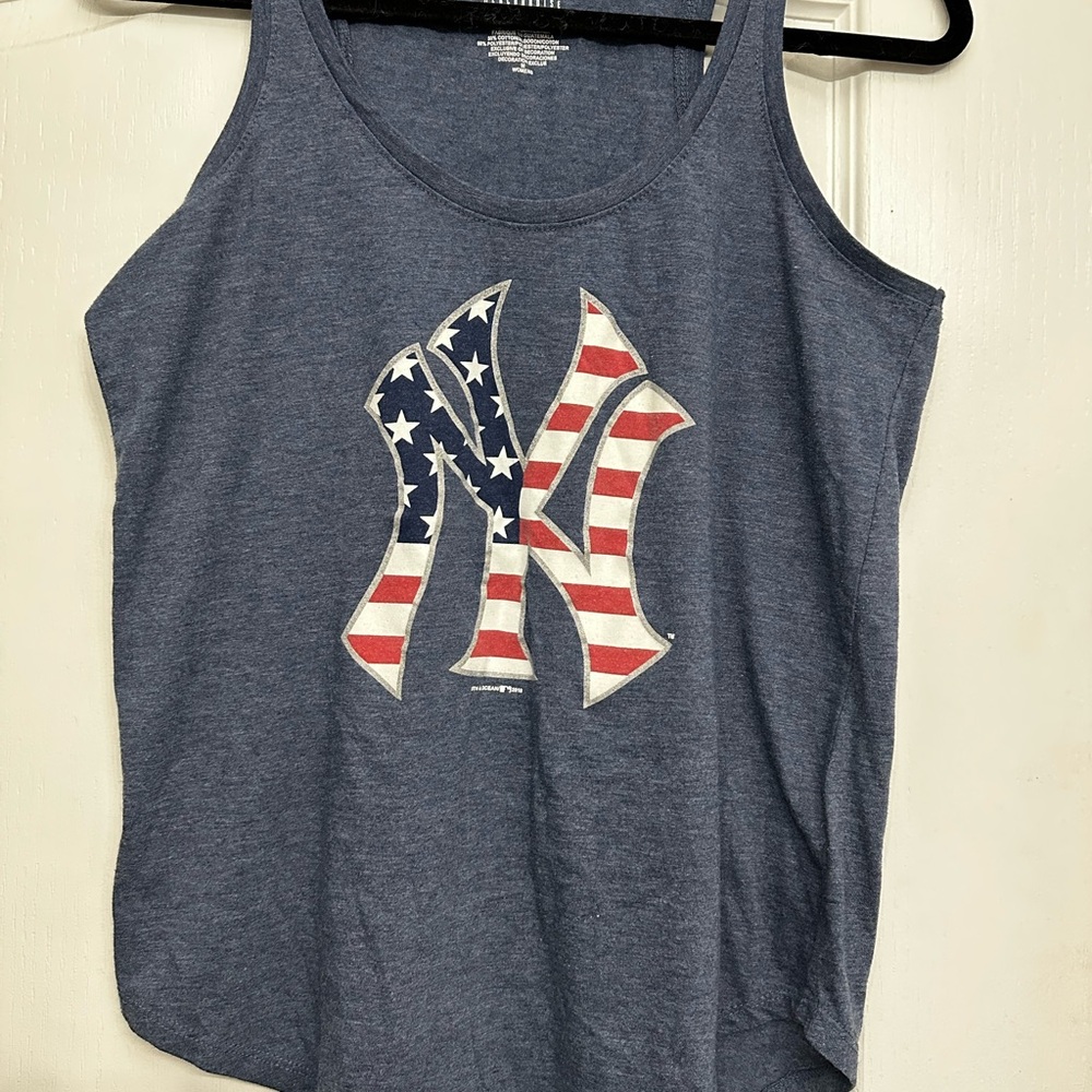MLB® Americana Team Tank for Women NY YANKEES FOURTH OF JULY - Picture 2 of 7